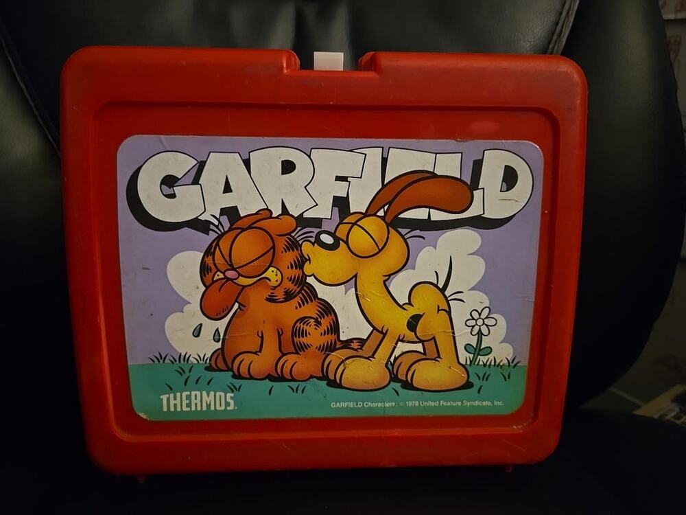 Vintage Garfield Odie Thermos Red Plastic Lunch Box Jim Davis No Thermos